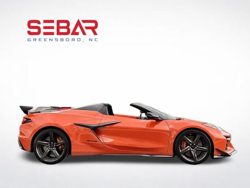 Used 2025 Chevrolet Corvette Z06 w/ Z07 Performance Package RWD image 18