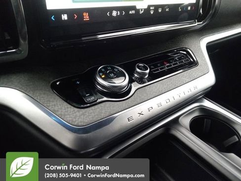New 2026 Ford Expedition Tremor image 17