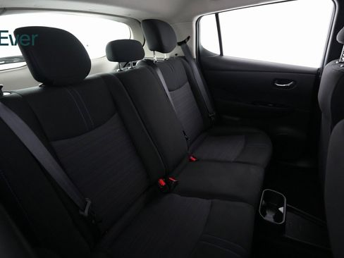 Used 2024 Nissan Leaf SV Plus image 9