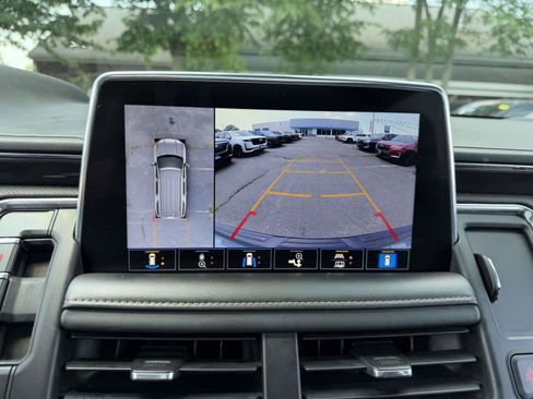 Used 2021 GMC Yukon XL AT4 w/ Rear Media and Nav Package AWD/4WD image 24