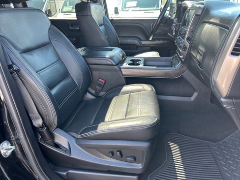 Used 2018 GMC Sierra 1500 Denali w/ Denali Ultimate Package AWD/4WD image 19