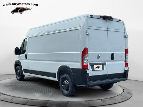 Used 2025 RAM ProMaster 2500 w/ Convenience Group image 29