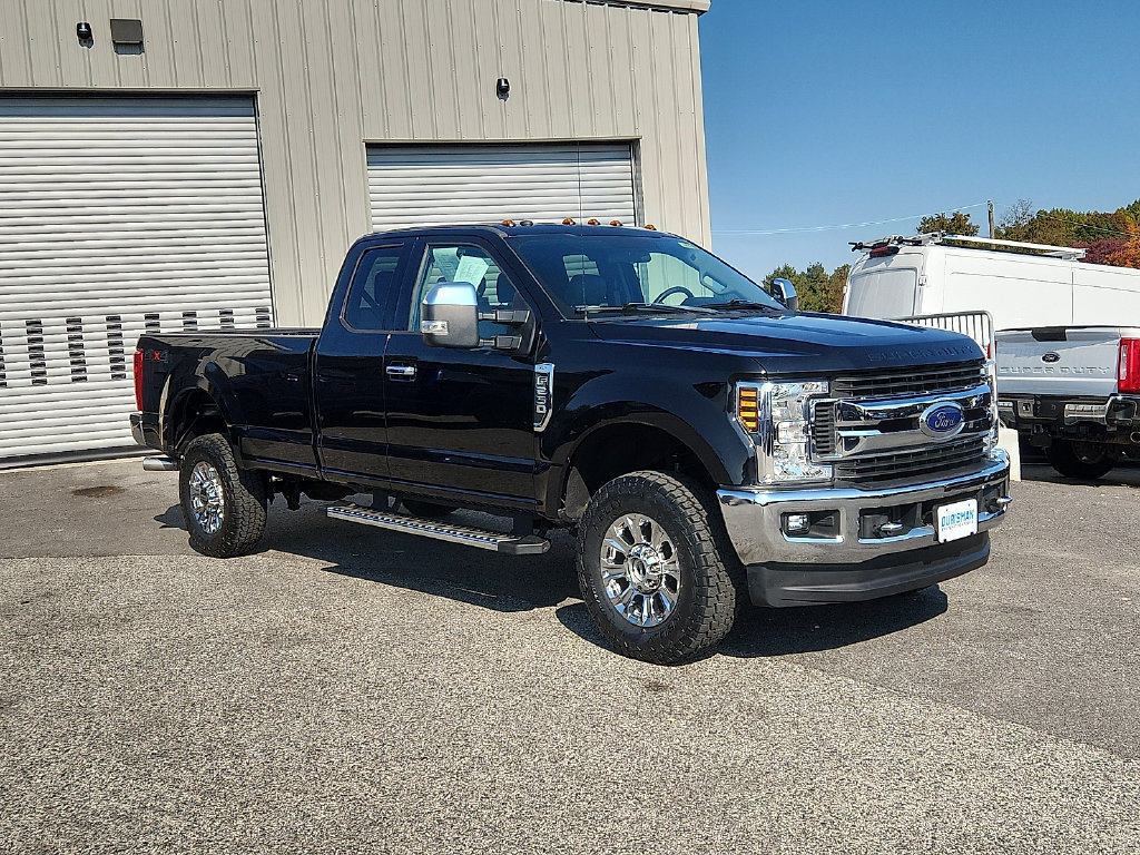 Used 2019 Ford F250 XLT w/ XLT Premium Package AWD/4WD image 1