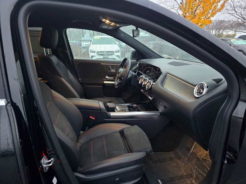 Used 2023 Mercedes-Benz GLA 250 4MATIC image 11