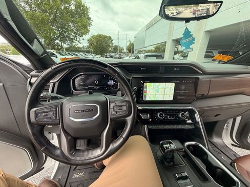 Used 2024 GMC Sierra 1500 Denali Ultimate AWD/4WD image 21