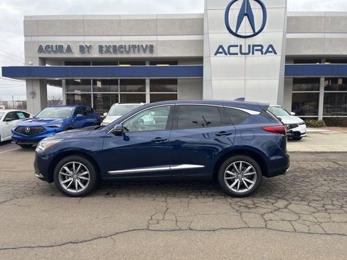 Used 2023 Acura RDX w/ Technology Package image 4