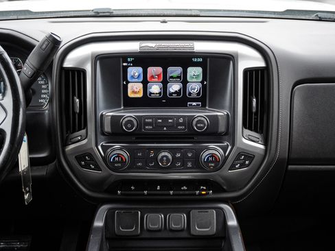 Used 2018 Chevrolet Silverado 1500 LTZ w/ LTZ Plus Package image 30