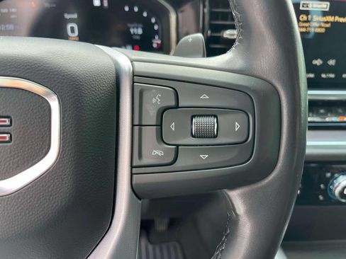 Used 2022 GMC Sierra 1500 SLT w/ SLT Convenience Package AWD/4WD image 30