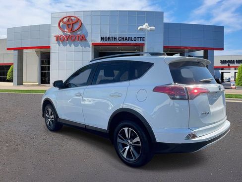Used 2017 Toyota RAV4 XLE FWD image 4