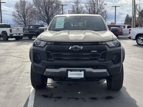 Used 2024 Chevrolet Colorado Trail Boss image 9