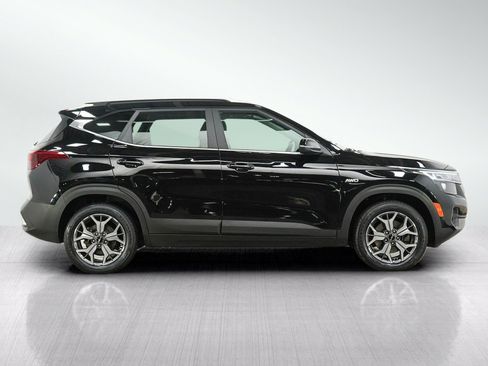 Used 2022 Kia Seltos EX AWD/4WD image 7