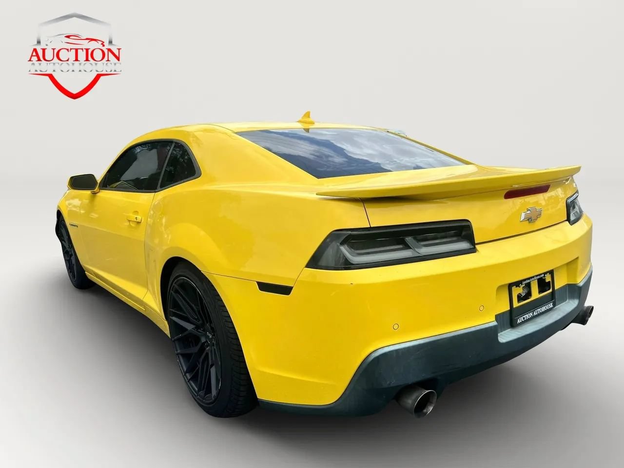Used 2015 Chevrolet Camaro LT w/ RS Package RWD image 7