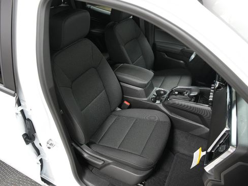 New 2025 GMC Canyon Elevation image 15