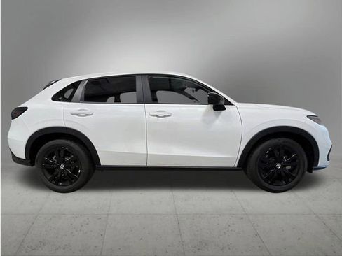 New 2026 Honda HR-V Sport image 8