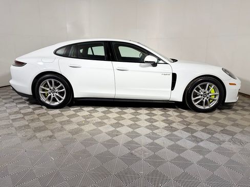 Used 2022 Porsche Panamera 4 w/ Premium Package AWD/4WD image 8