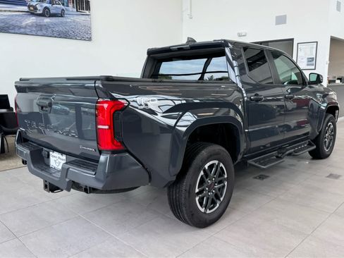 Used 2025 Toyota Tacoma TRD Sport AWD/4WD image 6