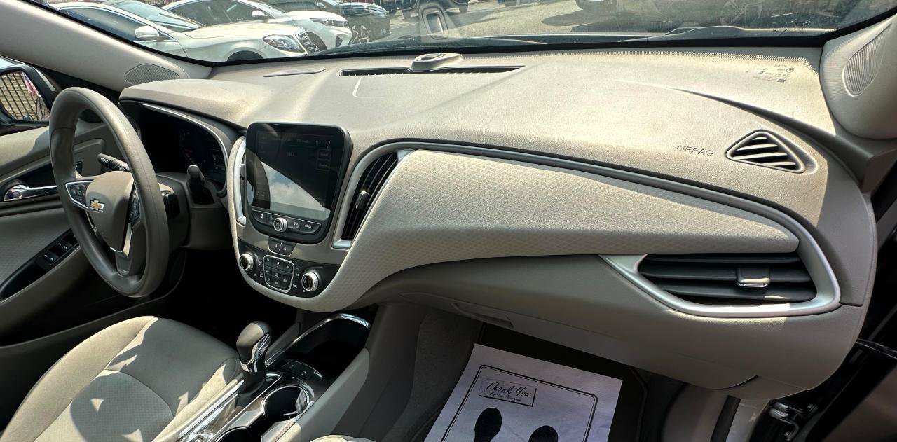 Used 2025 Chevrolet Malibu LT FWD image 10
