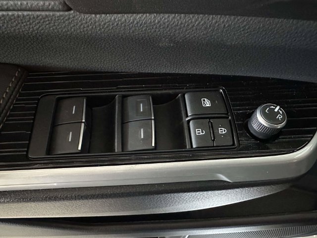 New 2026 Toyota Sienna XLE Woodland Edition AWD/4WD image 16