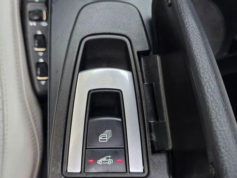 Used 2012 Mercedes-Benz E 350 Cabriolet image 46