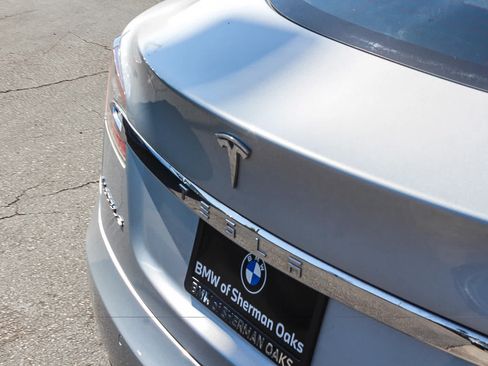 Used 2018 Tesla Model S 75D AWD/4WD image 8