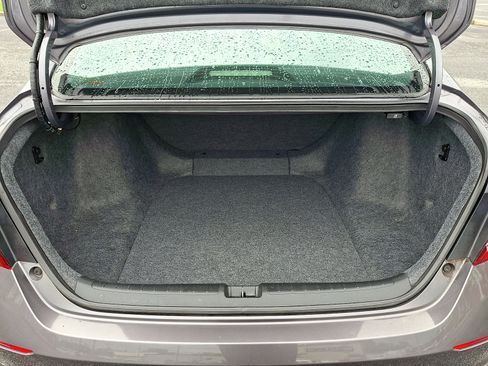 Used 2019 Honda Accord LX image 28
