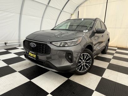 New 2024 Ford Escape SE