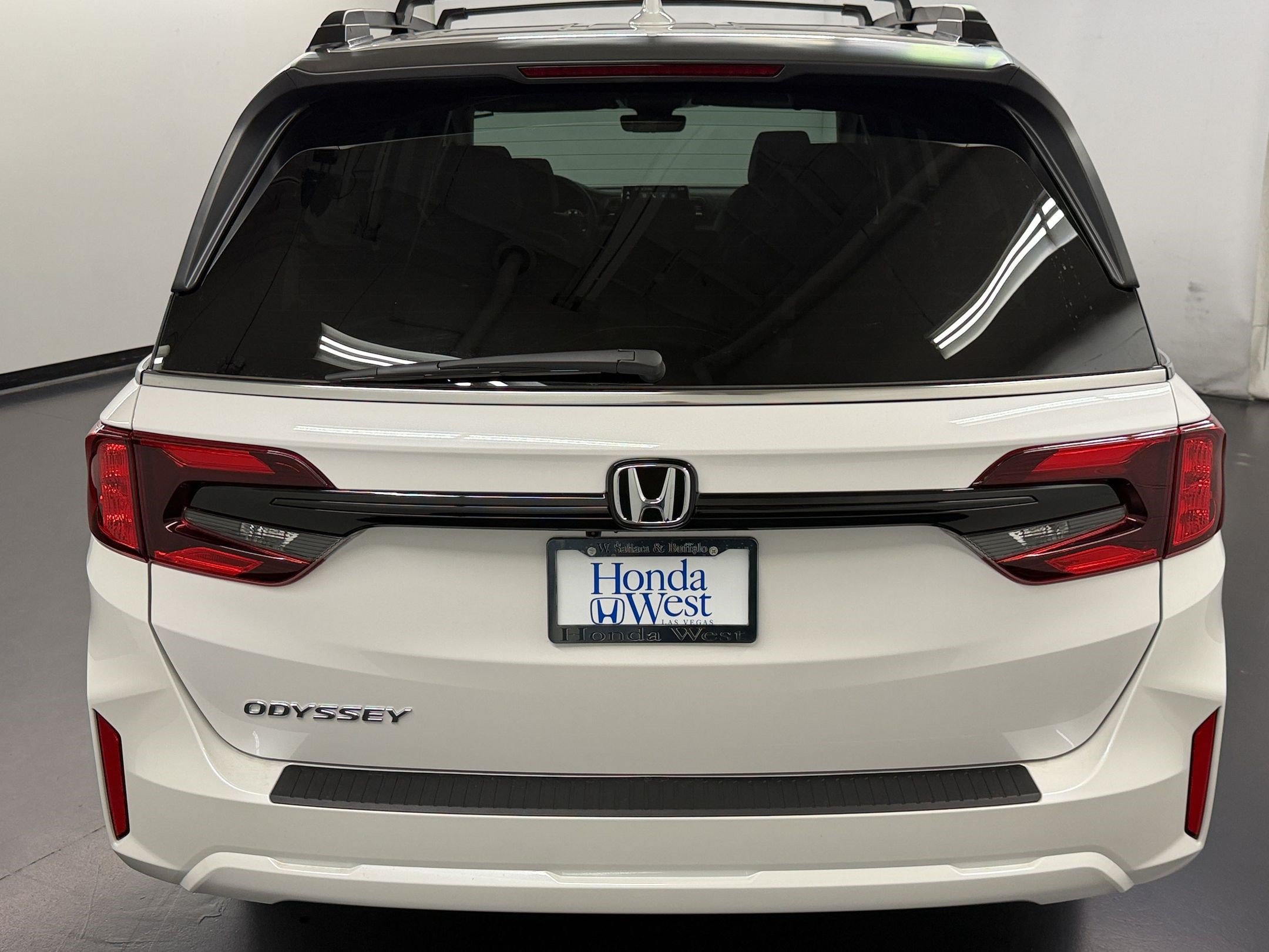 New 2027 Honda Odyssey EX-L image 10