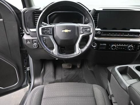 Used 2023 Chevrolet Silverado 1500 LT w/ Convenience Package II image 27