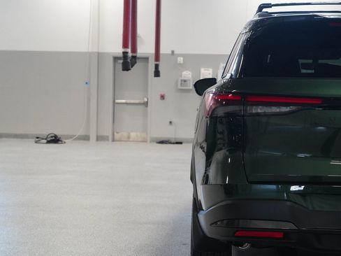 Used 2026 INFINITI QX60 Autograph w/ Dark Cargo Package image 12