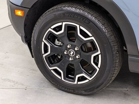 Certified 2025 Ford Bronco Sport Outer Banks w/ Outer Banks Tech Package+ AWD/4WD image 4