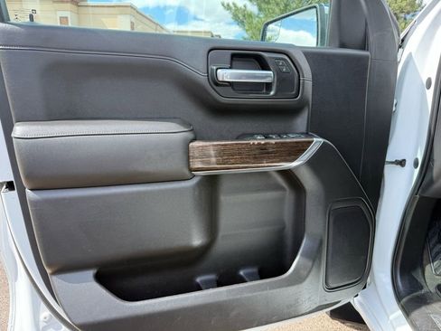 Used 2019 GMC Sierra 1500 SLE AWD/4WD image 17