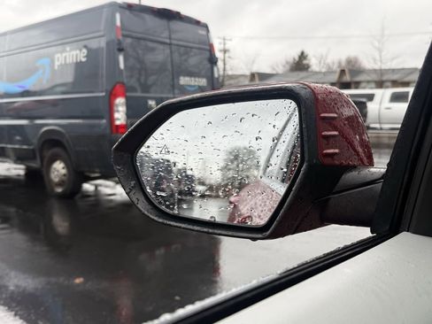 Used 2024 Hyundai Kona Limited image 13