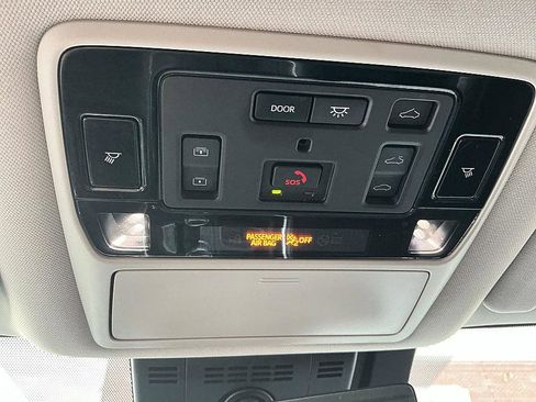 Used 2024 Toyota Grand Highlander AWD image 22