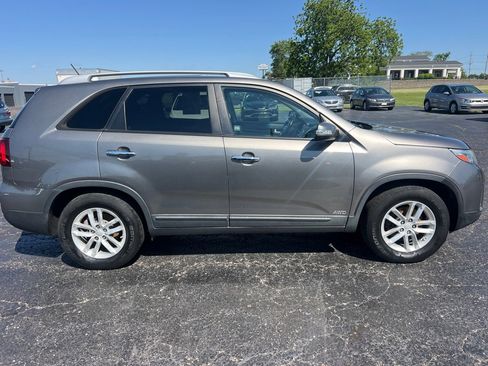 Used 2014 Kia Sorento LX AWD/4WD image 8