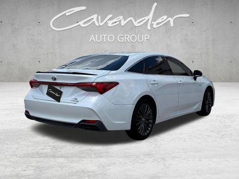 Used 2019 Toyota Avalon XSE FWD image 16