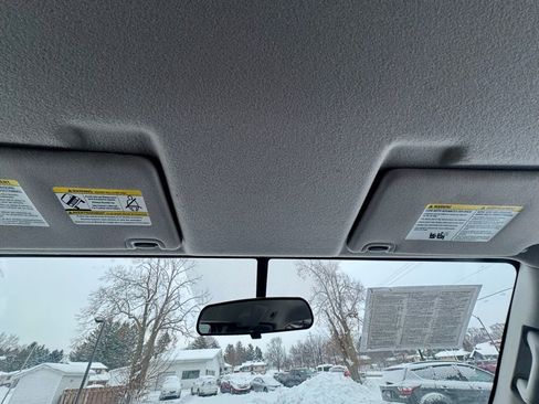 Used 2016 Nissan Frontier S image 27