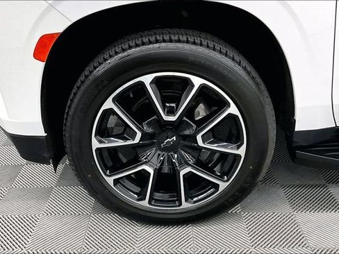 Used 2021 Chevrolet Tahoe RST w/ Max Trailering Package AWD/4WD image 10