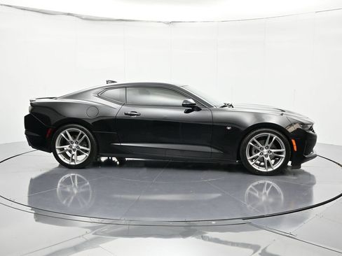 Used 2022 Chevrolet Camaro LT w/ RS Package image 4