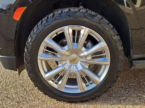 Used 2023 Chevrolet Tahoe High Country w/ Premium Package 2 image 11