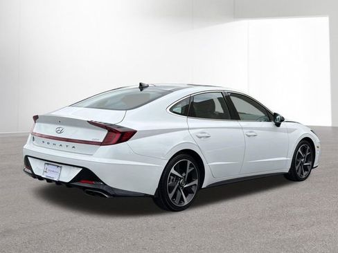 Used 2021 Hyundai Sonata SEL Plus w/ Tech Package FWD image 13
