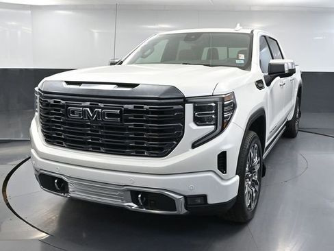 Used 2023 GMC Sierra 1500 Denali Ultimate image 13