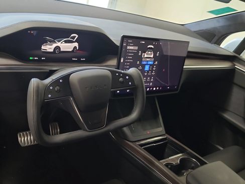 Used 2023 Tesla Model X AWD/4WD image 8