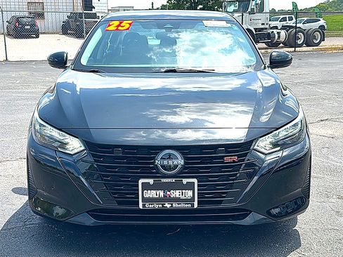 Used 2025 Nissan Sentra SR w/ Midnight Edition FWD image 11
