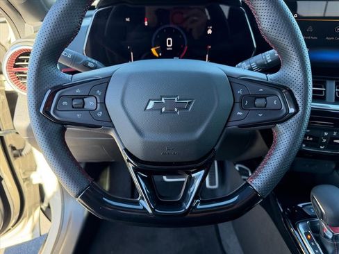 Certified 2026 Chevrolet Trax RS w/ Driver Confidence Package image 15