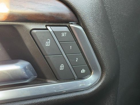 Used 2023 GMC Sierra 1500 SLT w/ SLT Premium Package image 16