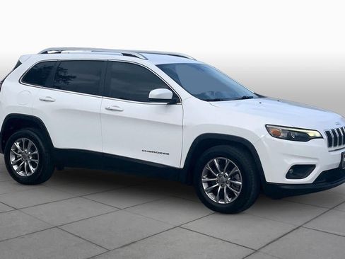 Used 2021 Jeep Cherokee Latitude Plus FWD image 3