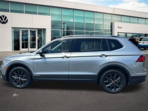 Certified 2024 Volkswagen Tiguan SE w/ Panoramic Sunroof Package AWD/4WD image 8
