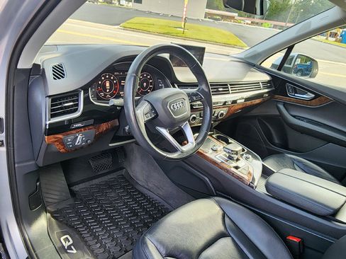 Used 2018 Audi Q7 3.0T Premium Plus w/ Premium Plus Package image 7
