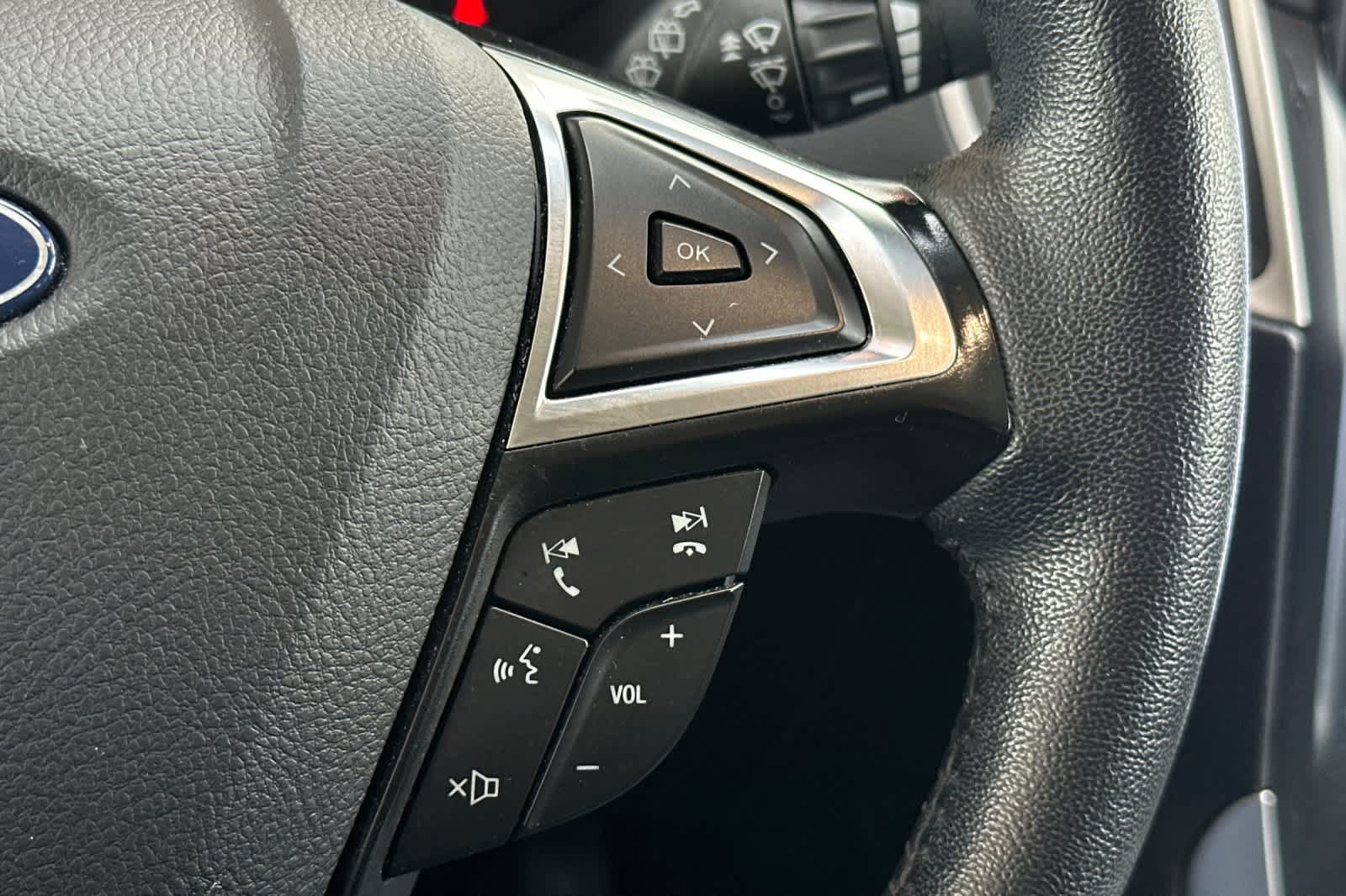 Used 2024 Ford Edge SEL AWD/4WD image 27