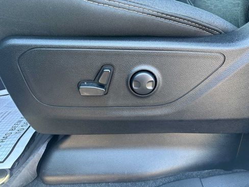 Used 2025 RAM 1500 Big Horn AWD/4WD image 18